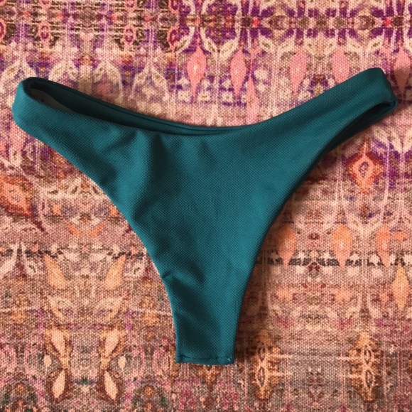 2 piece lot of bikini bottoms sz Small like new teal & Leopard print - Picture 7 of 8